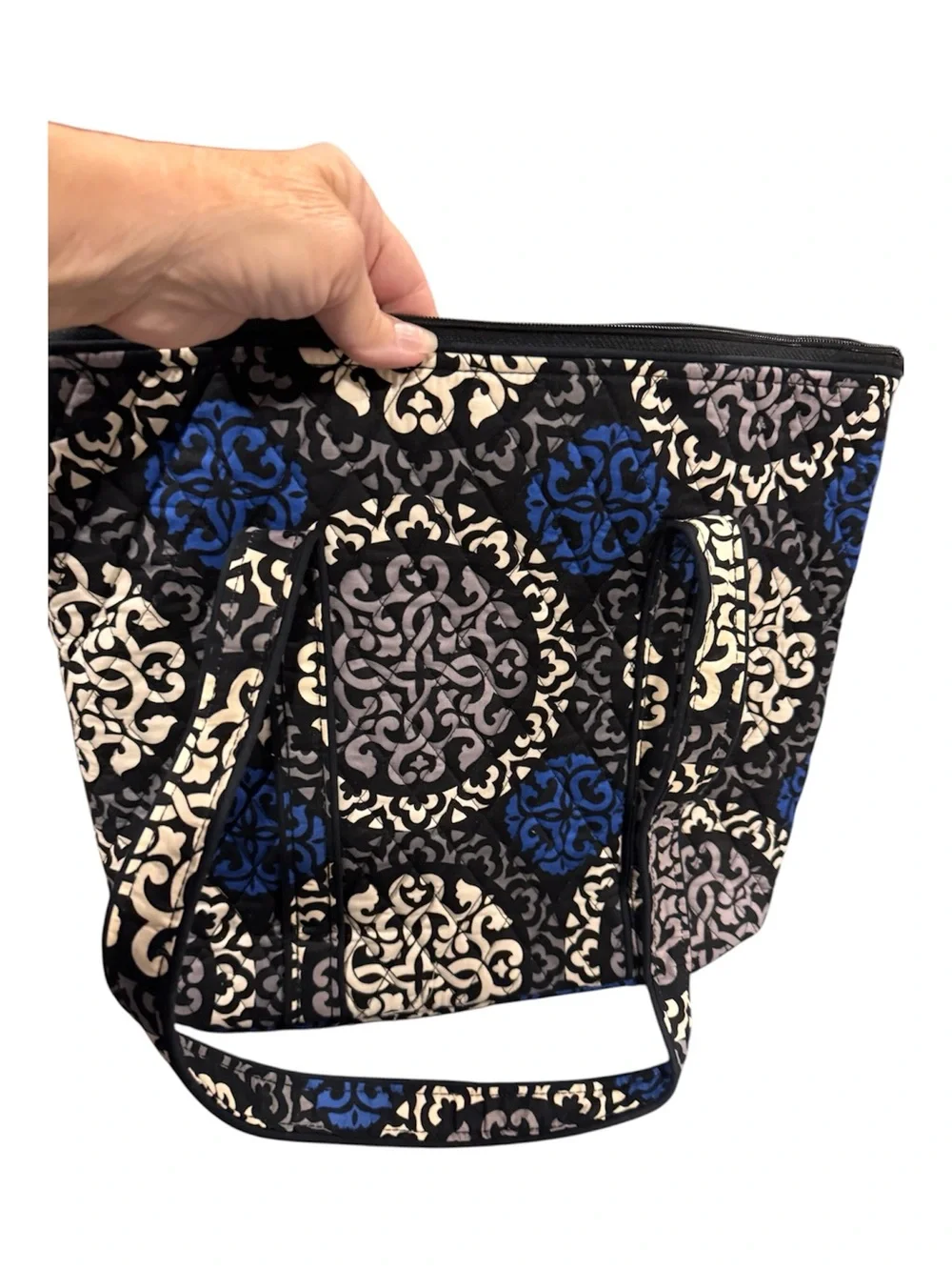 Vera Bradley spacious quilted